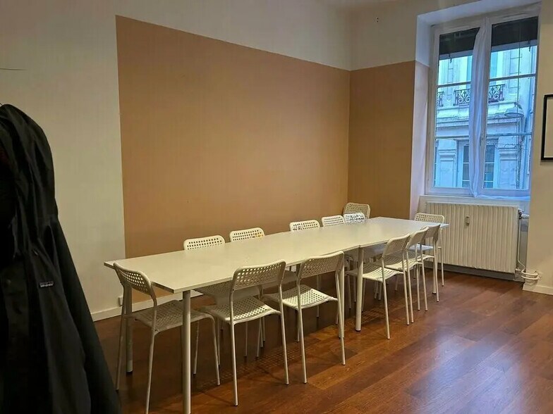 Bureau dans Lyon à louer - Photo de l’immeuble – Image 2 sur 6