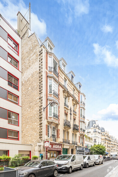 Rue Lekain, Paris à louer - Photo principale – Image 1 sur 3