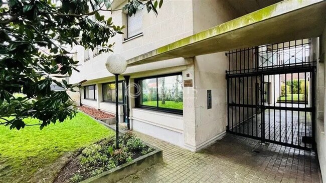 Plus de détails pour Bureau à vendre