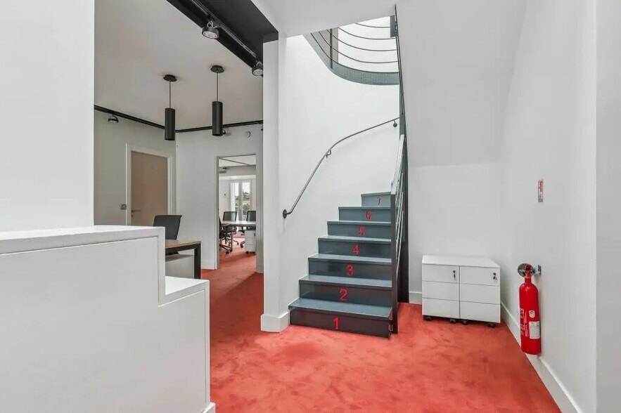 100 Boulevard De Sébastopol, Paris à louer - Photo de l’immeuble – Image 2 sur 13