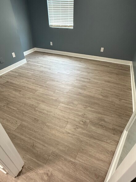 2156 Midland Park Rd, North Charleston, SC à louer - Photo intérieure – Image 2 sur 7