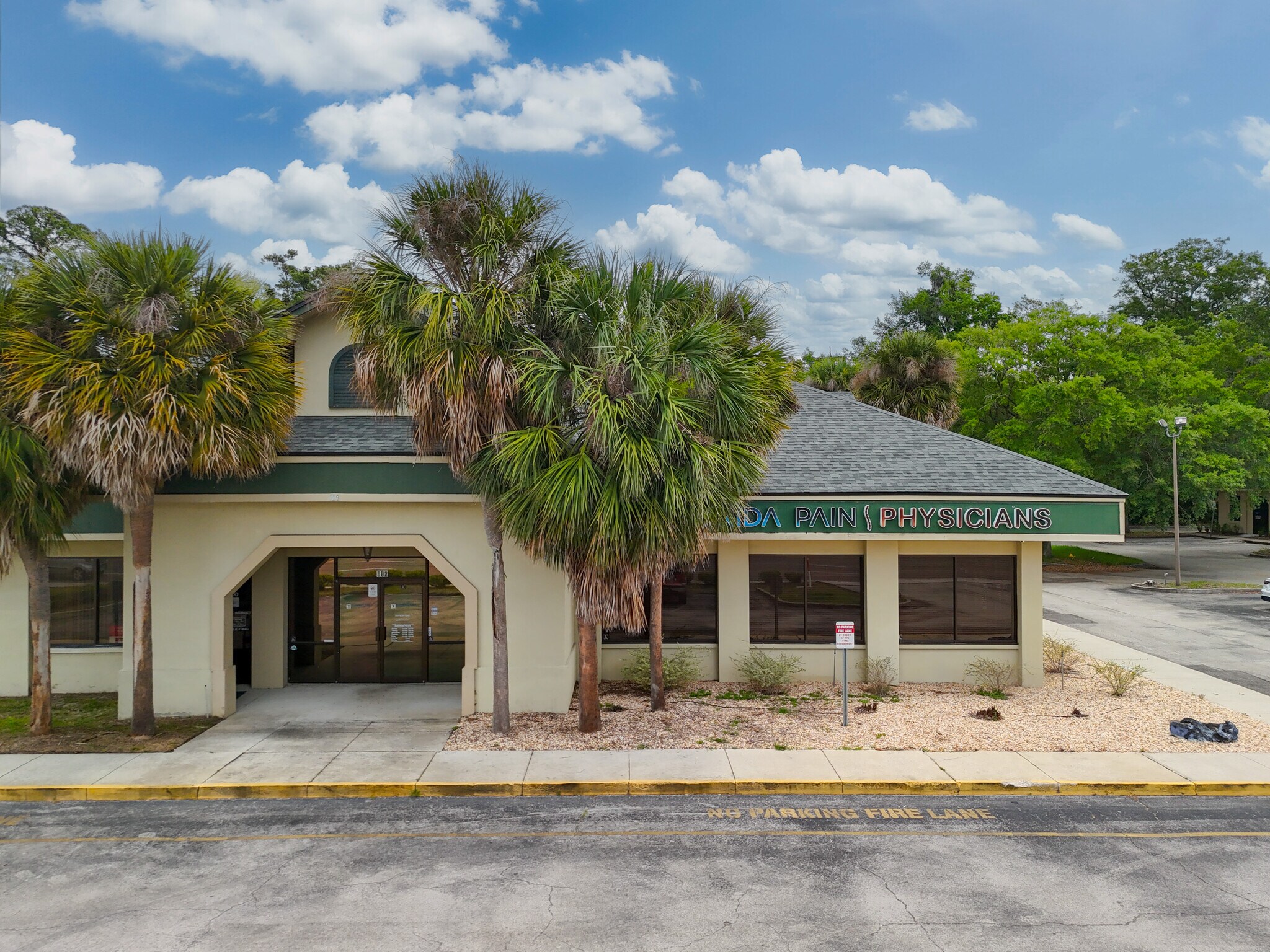 859 Park Ave, Orange Park, FL à vendre Photo de l’immeuble– Image 1 sur 28