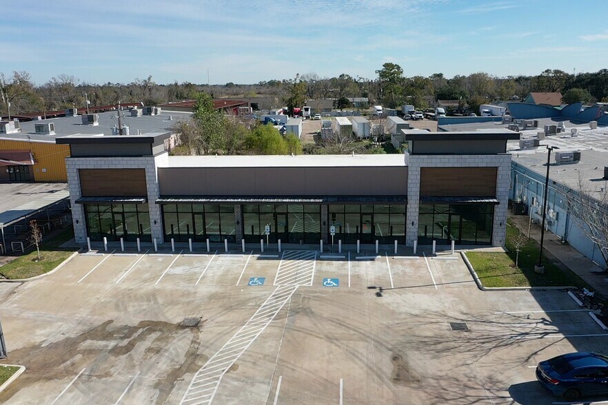851 Federal Rd, Houston, TX à louer - Photo principale – Image 3 sur 12