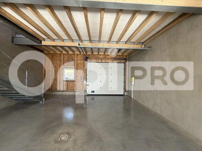 Local commercial dans Saubrigues à louer - Photo de l’immeuble – Image 2 sur 9