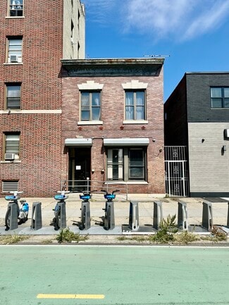 Plus de détails pour 3005 31st Ave, Astoria, NY - Bureau, Bureau/Local commercial à louer