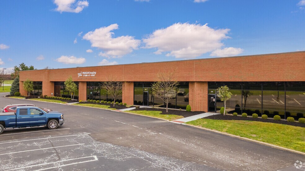 536-580 Centre View Blvd, Crestview Hills, KY à louer - Photo de l’immeuble – Image 2 sur 4
