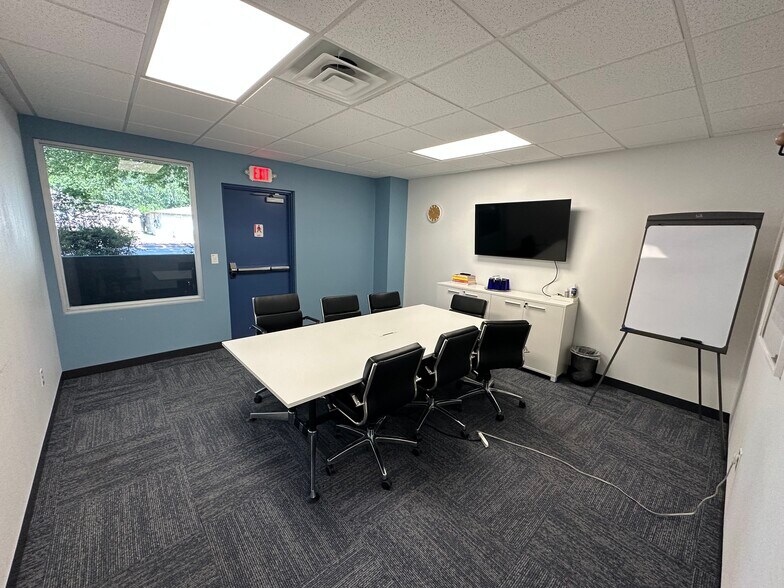414 W Parkway St, Denton, TX à louer - Photo de l’immeuble – Image 3 sur 27