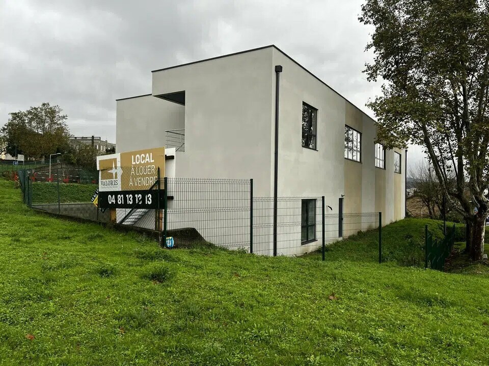 Bureau dans CHASSE-SUR-RHÔNE à louer Photo de l’immeuble– Image 1 sur 11