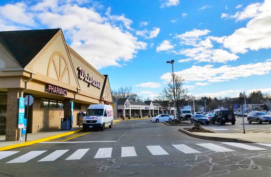 1455-1471 Whalley Ave, New Haven, CT à louer Photo principale– Image 1 sur 3