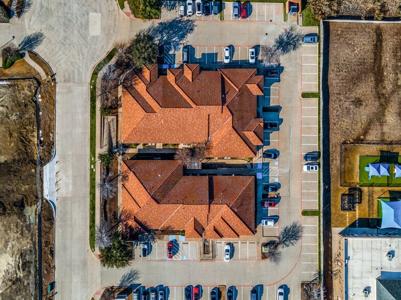 1809 Golden Trl, Carrollton, TX à vendre - Aérien – Image 3 sur 8