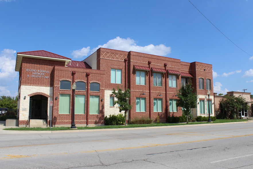 609 Hemphill St, Fort Worth, TX à louer - Photo de l’immeuble – Image 1 sur 11