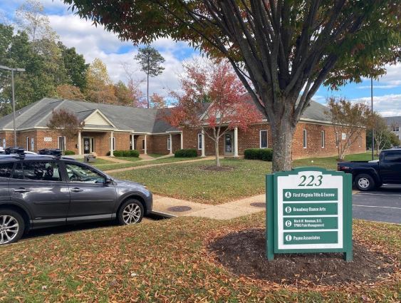 223 Bulifants Blvd, Williamsburg, VA à louer Photo de l’immeuble– Image 1 sur 5