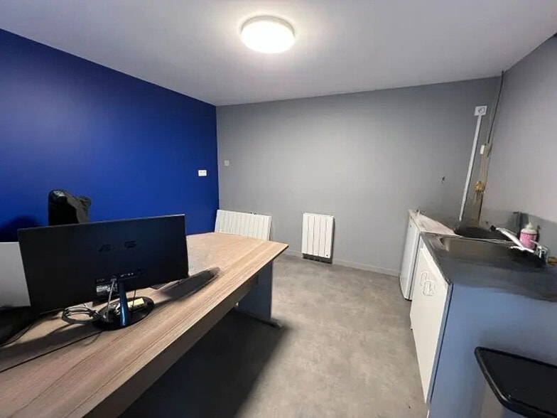 Local d'activités dans Roanne à vendre - Photo intérieure – Image 2 sur 2