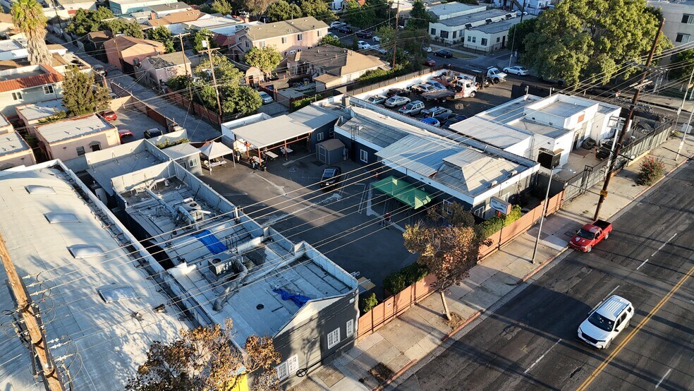 6006 S Western Ave, Los Angeles, CA à vendre - Photo de l’immeuble – Image 2 sur 42