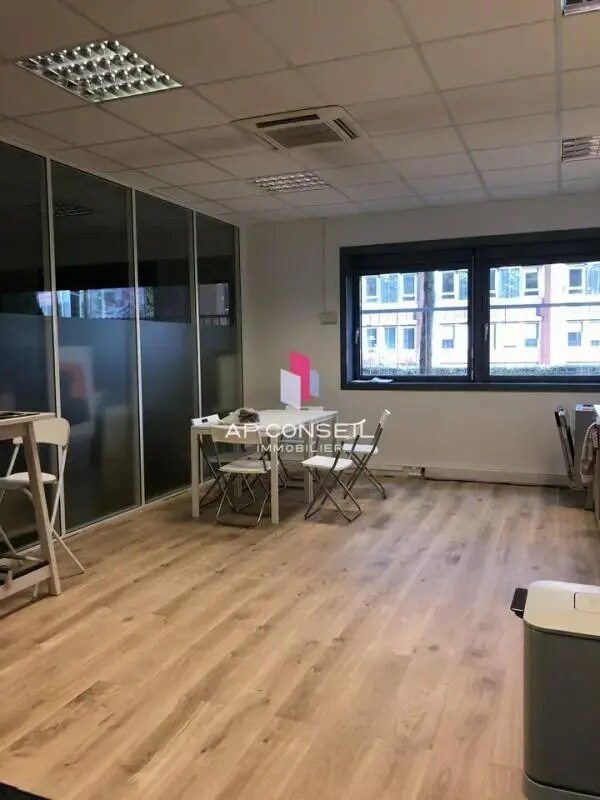 Plus de détails pour Bureau à louer