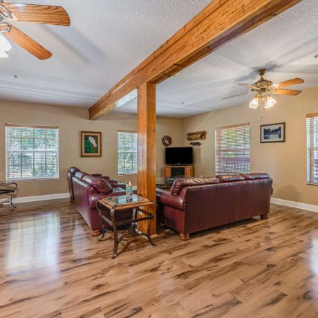 8551 W Miss Maggie Dr, Homosassa, FL à vendre - Photo de l’immeuble – Image 2 sur 7