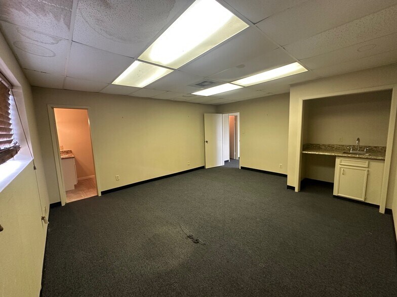 1611 Elmview Dr, Houston, TX à louer - Photo intérieure – Image 3 sur 19