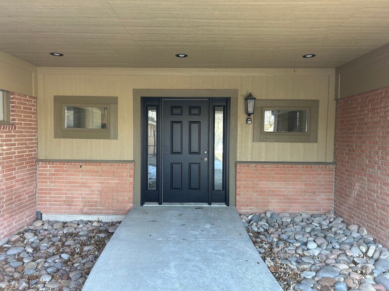 234 S Cherry St, Olathe, KS à louer - Photo de l’immeuble – Image 3 sur 7
