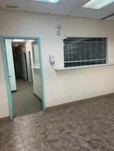 1315 Finch Ave W, Toronto, ON à louer Photo intérieure– Image 1 sur 5