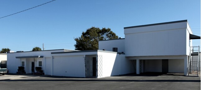 2513 Industrial Blvd, Orlando, FL à louer - Photo de l’immeuble – Image 1 sur 13