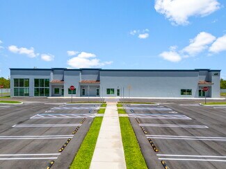 Plus de détails pour 17651 SW 272nd St, Homestead, FL - Local commercial à louer