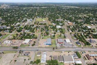 2412 Kemp Blvd, Wichita Falls, TX - Vue aérienne  vue de carte - Image1