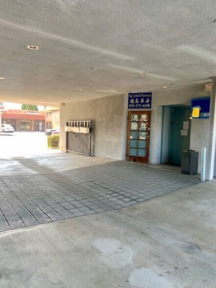 1730 S San Gabriel Blvd, San Gabriel, CA à vendre - Photo de l’immeuble – Image 2 sur 4
