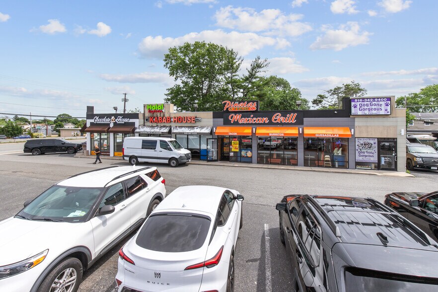 597-603 Hicksville Rd, Bethpage, NY à vendre - Photo de l’immeuble – Image 2 sur 5