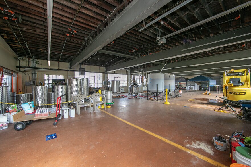 740 N Broad St, Woodbury, NJ à louer - Photo de l’immeuble – Image 1 sur 30