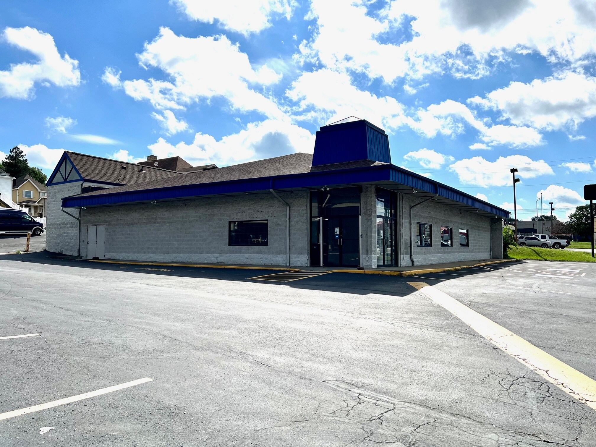 940 Jefferson Ave, Washington, PA à vendre Photo principale– Image 1 sur 17