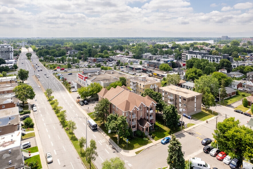 3500 Rue Chalifoux, Laval, QC à vendre - Aérien – Image 3 sur 3