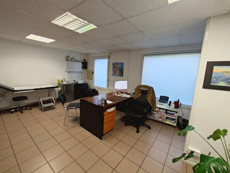 Local commercial dans Seclin à vendre - Photo de l’immeuble – Image 3 sur 6