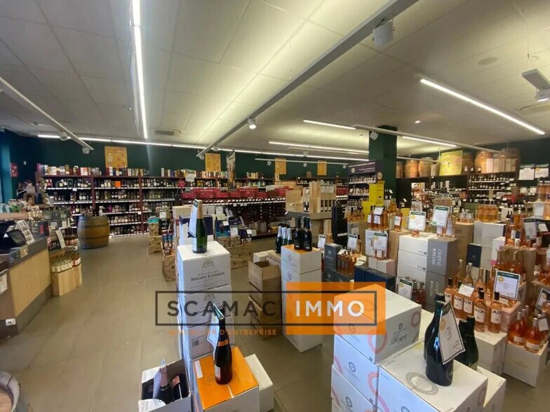 Local commercial dans Cabriès à louer - Photo de l’immeuble – Image 3 sur 4