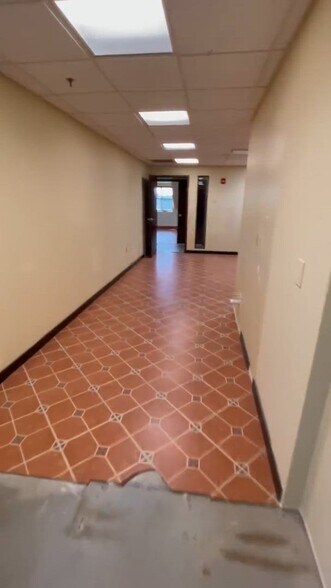 1311 S Main St, Mount Airy, MD à louer - Vidéo sur l’annonce professionnelle – Image 2 sur 21