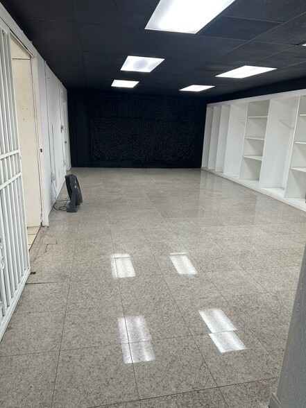 331 S Palm Ave, Alhambra, CA à louer - Photo principale – Image 1 sur 2