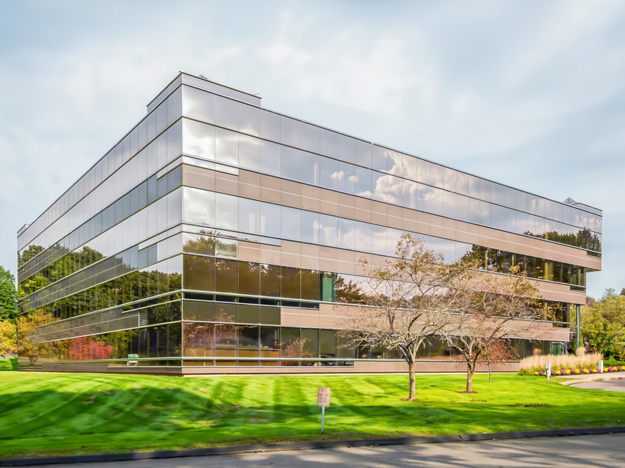 175 Capital Blvd, Rocky Hill, CT à louer Photo de l’immeuble– Image 1 sur 4