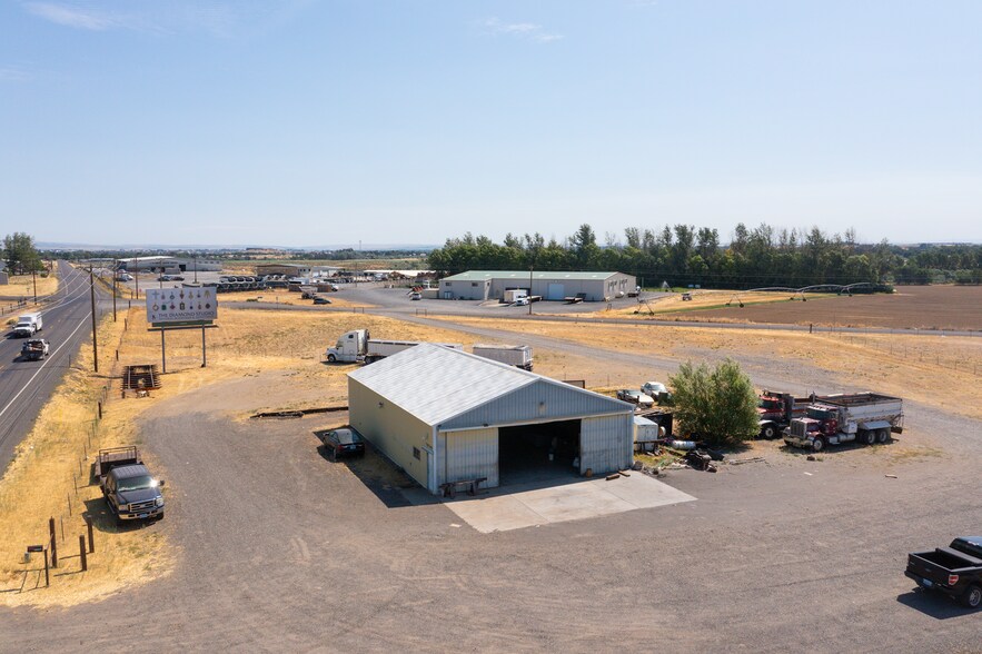 78745 Westland Rd, Hermiston, OR à vendre - Photo de l’immeuble – Image 3 sur 7