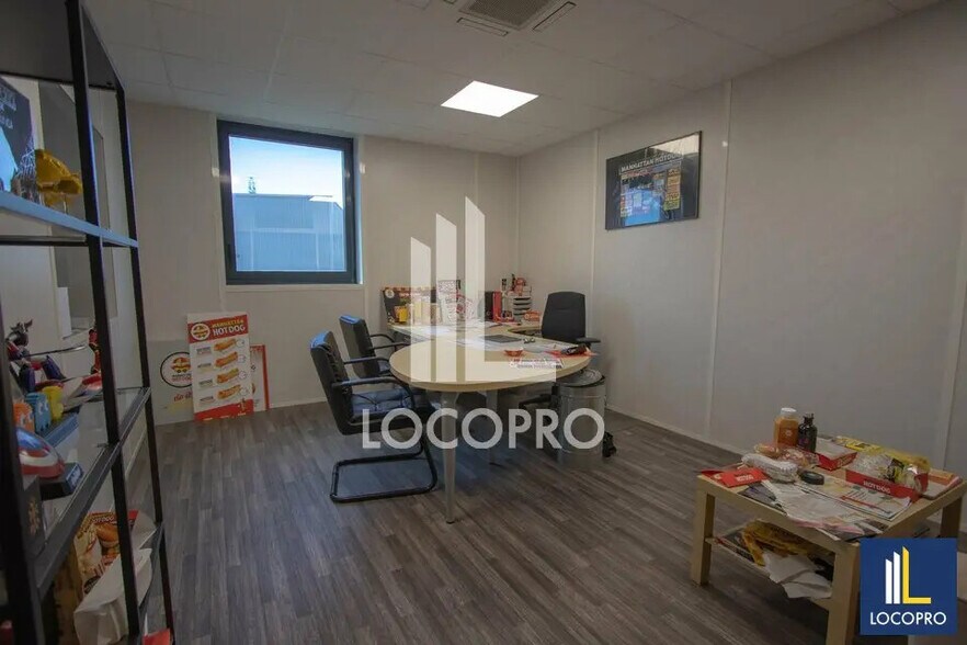 Bureau dans Rousset à louer - Photo de l’immeuble – Image 3 sur 7