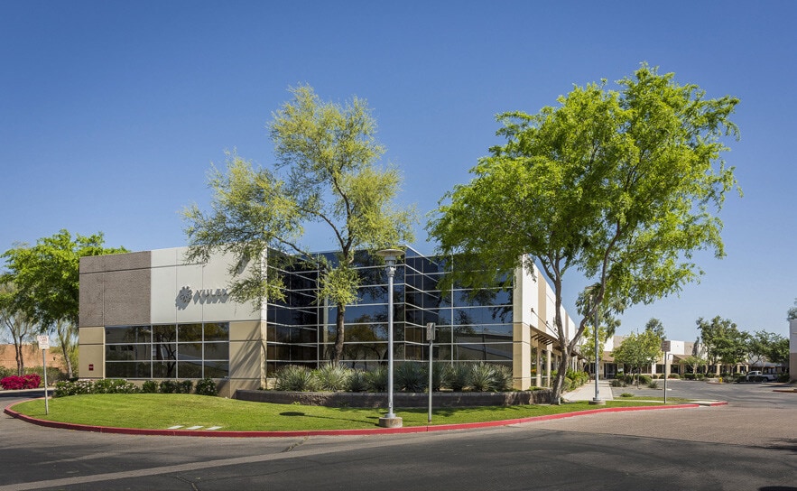4050 E Cotton Center Blvd, Phoenix, AZ à louer - Photo de l’immeuble – Image 3 sur 6