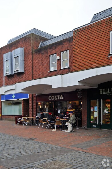 215-218 High St, Lewes à louer - Photo principale – Image 1 sur 10