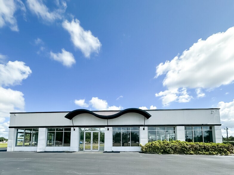 425 S Lake Parker Ave, Lakeland, FL à louer - Photo de l’immeuble – Image 1 sur 12