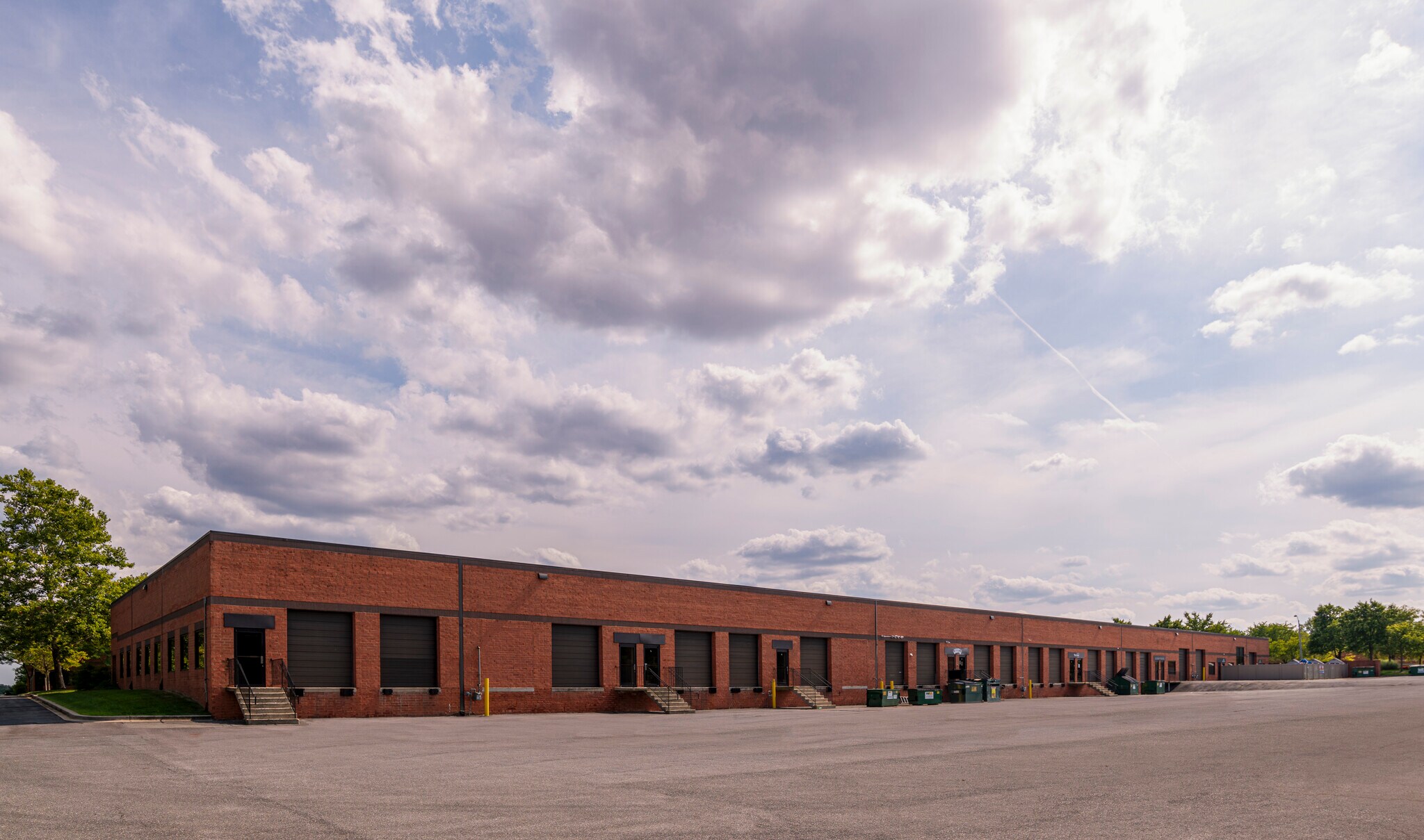 2505 Lord Baltimore Dr, Windsor Mill, MD à louer Photo de l’immeuble– Image 1 sur 2