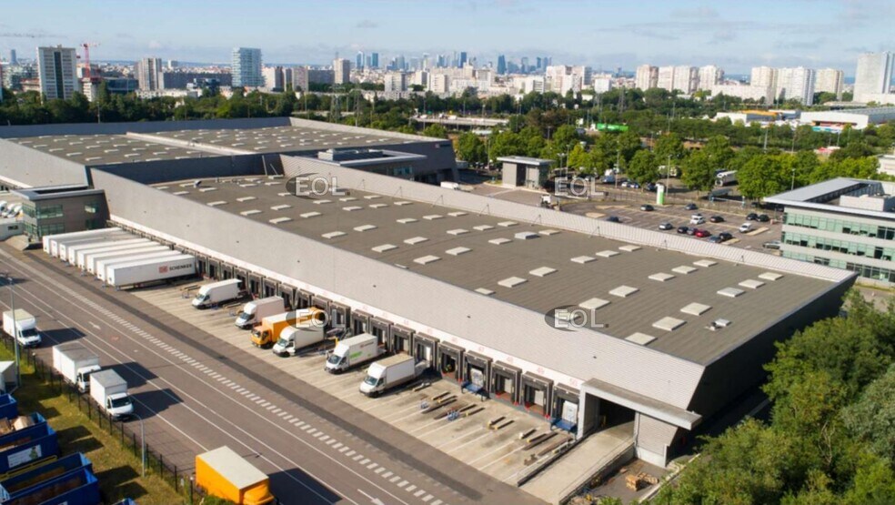 Industriel/Logistique dans Gennevilliers à louer - Photo de l’immeuble – Image 2 sur 11