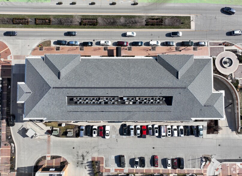 846 S Rangeline Rd, Carmel, IN à louer - Photo de l’immeuble – Image 2 sur 4