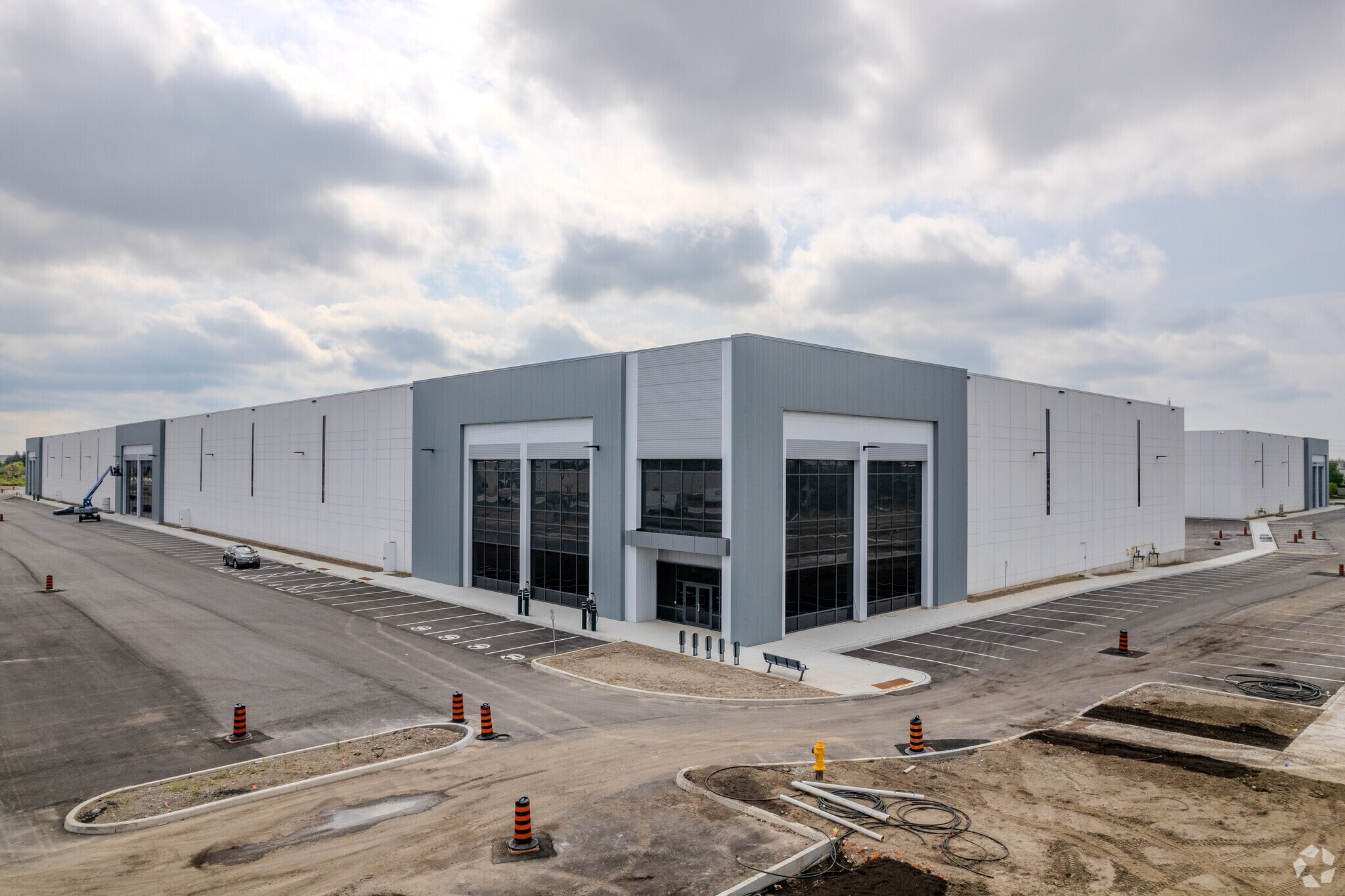 220 Pinebush Rd, Cambridge, ON à louer Photo principale– Image 1 sur 9