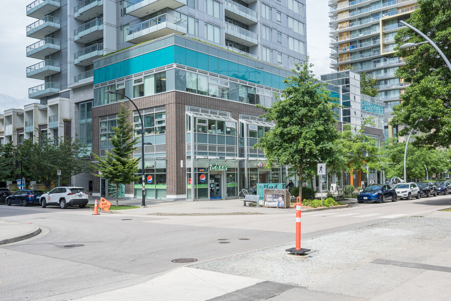 4388 Beresford St, Burnaby, BC à vendre - Photo de l’immeuble – Image 2 sur 7