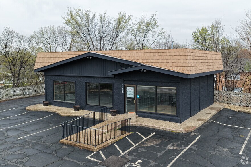 8300 Minnetonka Blvd, Saint Louis Park, MN à vendre - Photo principale – Image 1 sur 11