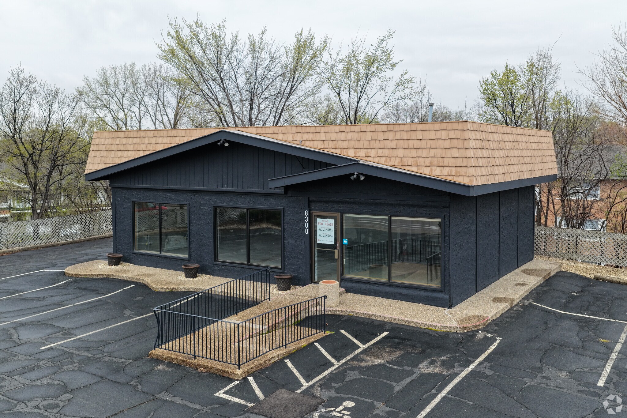 8300 Minnetonka Blvd, Saint Louis Park, MN à vendre Photo principale– Image 1 sur 12