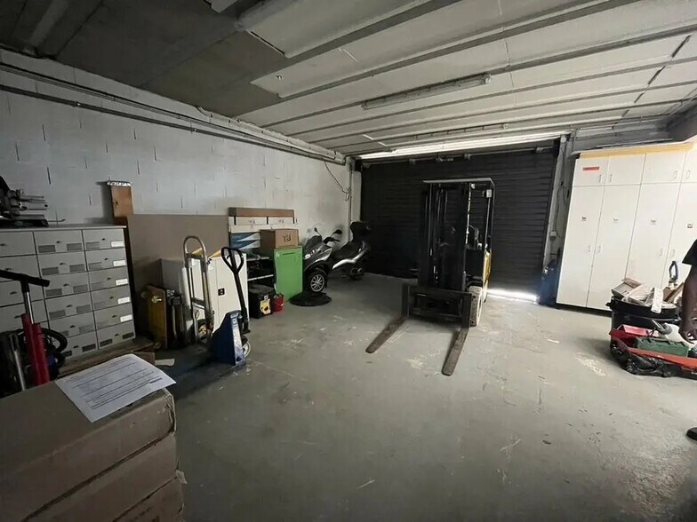 Bureau dans LES MILLES à louer - Photo intérieure – Image 3 sur 4