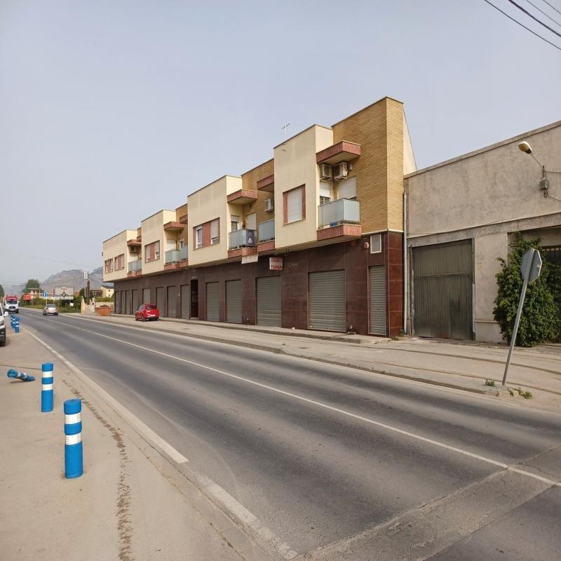 Local commercial dans Orihuela à vendre Photo de l’immeuble– Image 1 sur 2